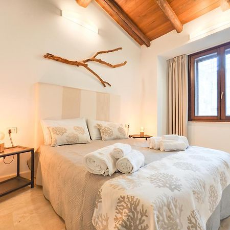 Oidu - Cagliari Suites Exteriör bild