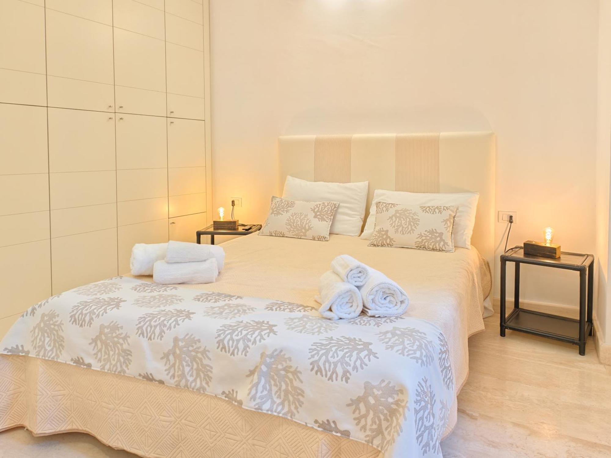 Oidu - Cagliari Suites Exteriör bild
