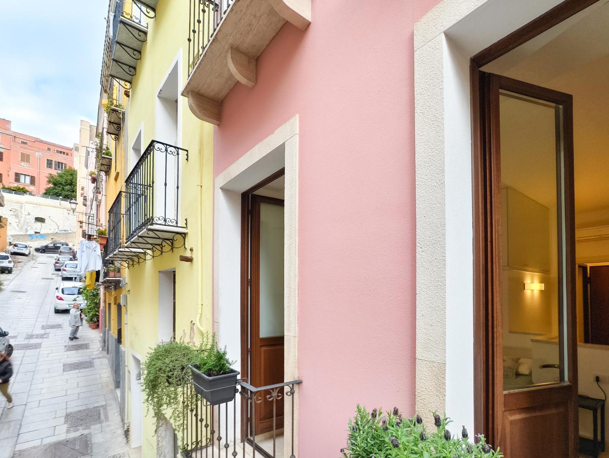 Oidu - Cagliari Suites Exteriör bild